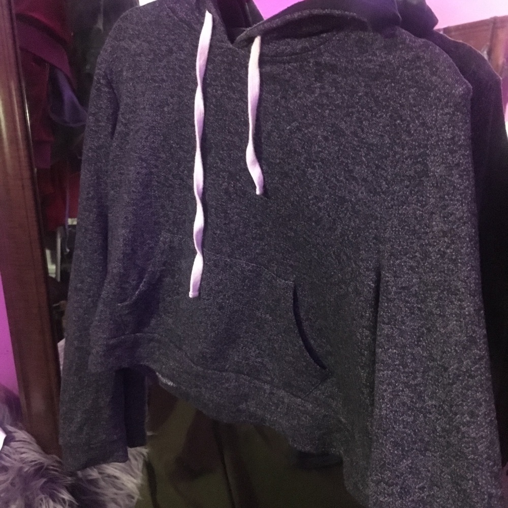 Cropped hoodie